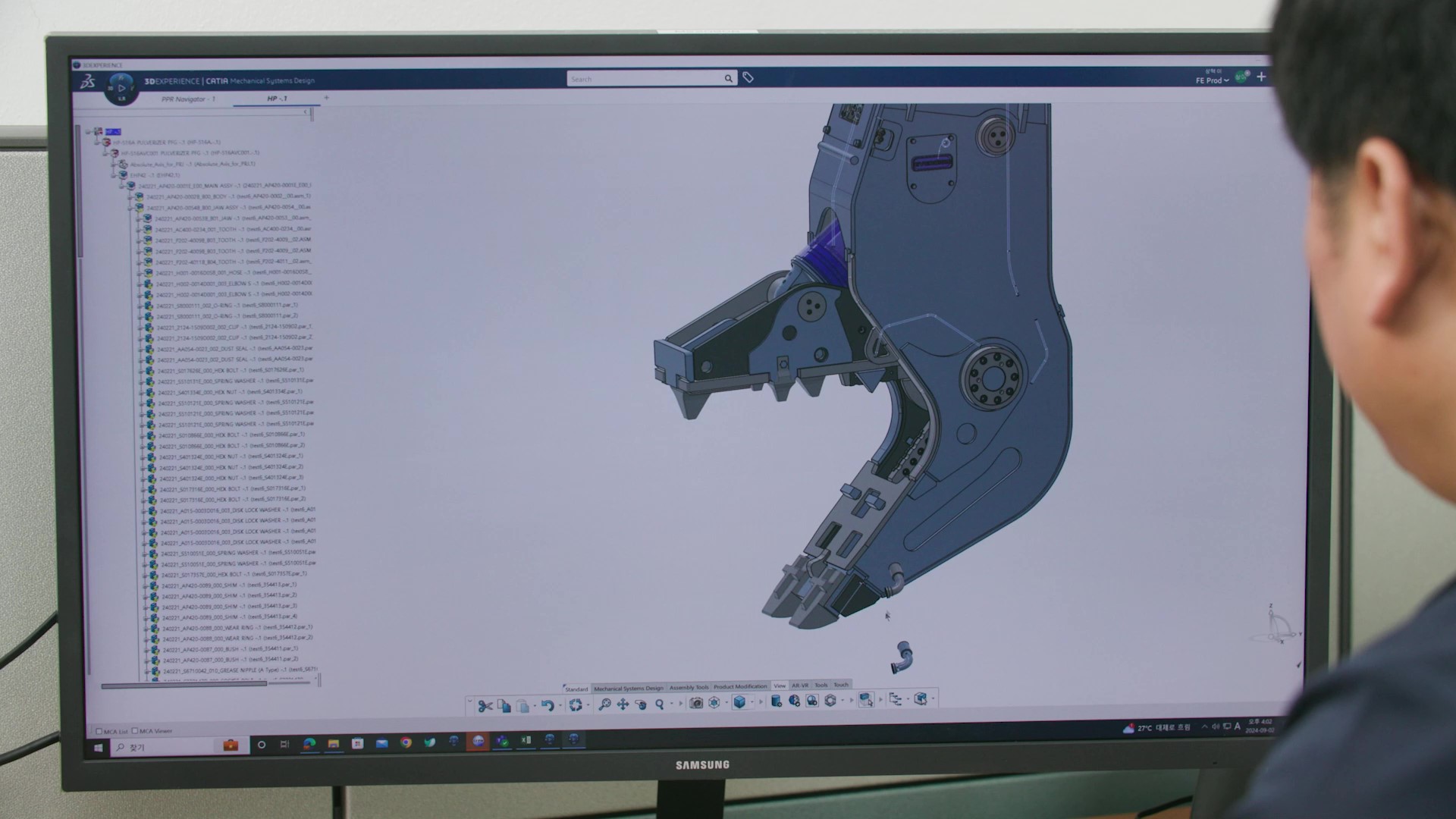 Huyndai Everdigm designers use MODSIM to make iterative changes quickly upon reviewing simulation results > Dassault Systèmes