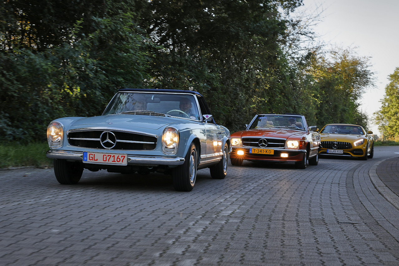 Monceau Automobiles Iconic Electric cars restoration convertable Mercedes-Benz eSLC > Dassault Systemes