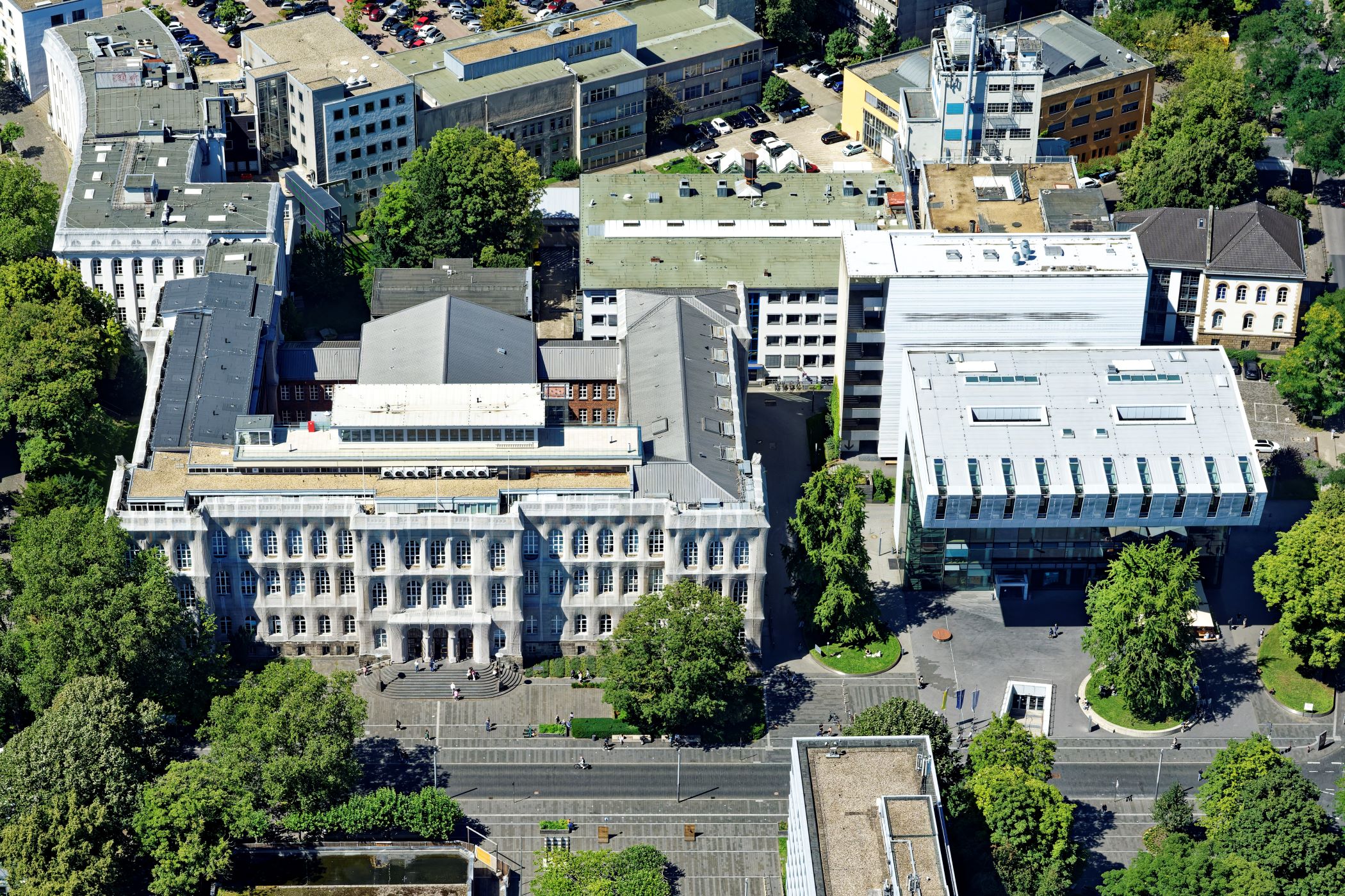 RWTH Aachen University > Dassault Systèmes