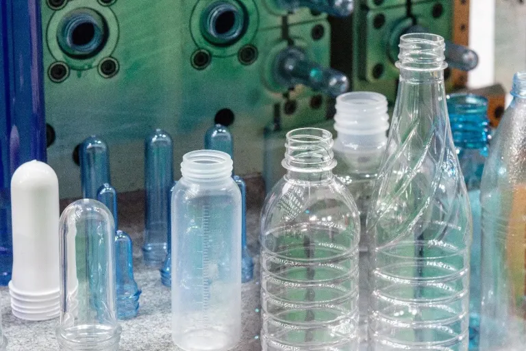 Les avantages du moulage par injection de plastique recyclé
