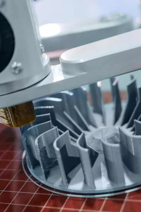Oportunidades y desafíos del reciclaje de impresiones 3D - 3D Printing &  Design